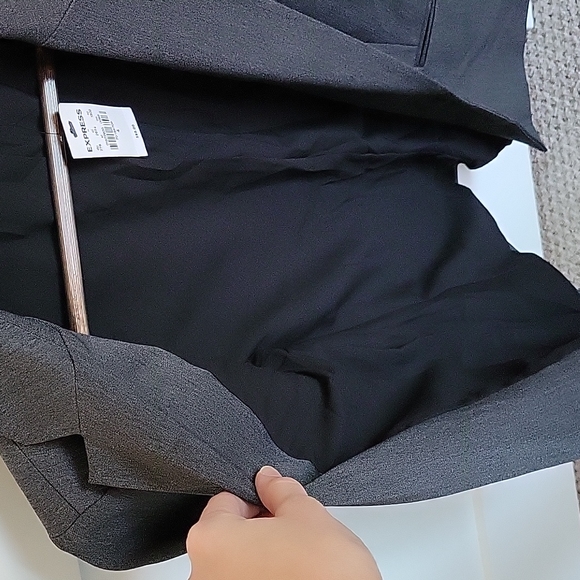 Express Women's Suit Jacket in Gray - size 4 - Picture 4 of 8